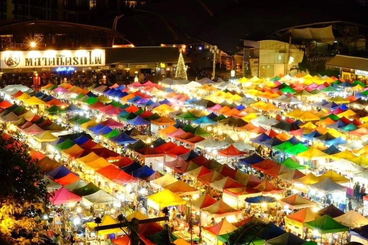 2-cho-dem-jodd-fairs-thai-lan-1 Chợ đêm Jodd Fairs ngày trước
